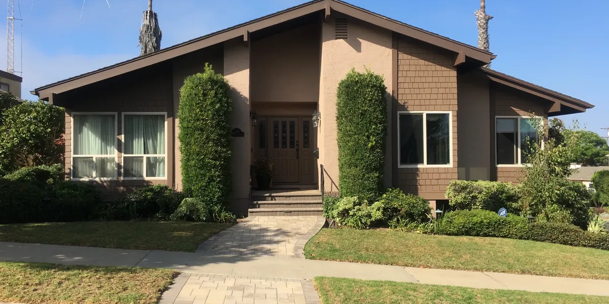 Craftsman Brown Exterior